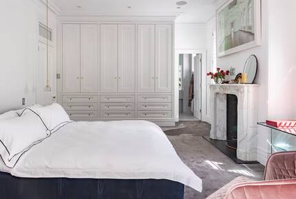 Five-Star Sanctuary Above the Bay - Sydney, Australia