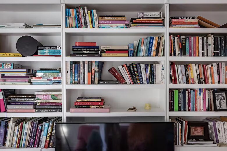 Five-Star Sanctuary Above the Bay - Sydney, Australia