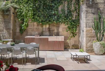 Five-Star Sanctuary Above the Bay - Sydney, Australia