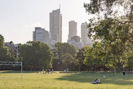 Five-Star Sanctuary Above the Bay - Sydney, Australia