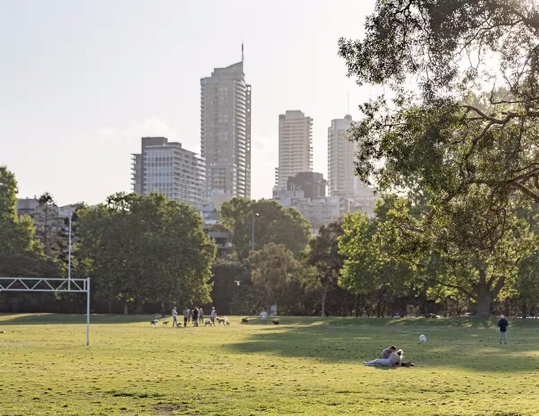 Five-Star Sanctuary Above the Bay - Sydney, Australia