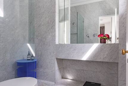 Five-Star Sanctuary Above the Bay - Sydney, Australia