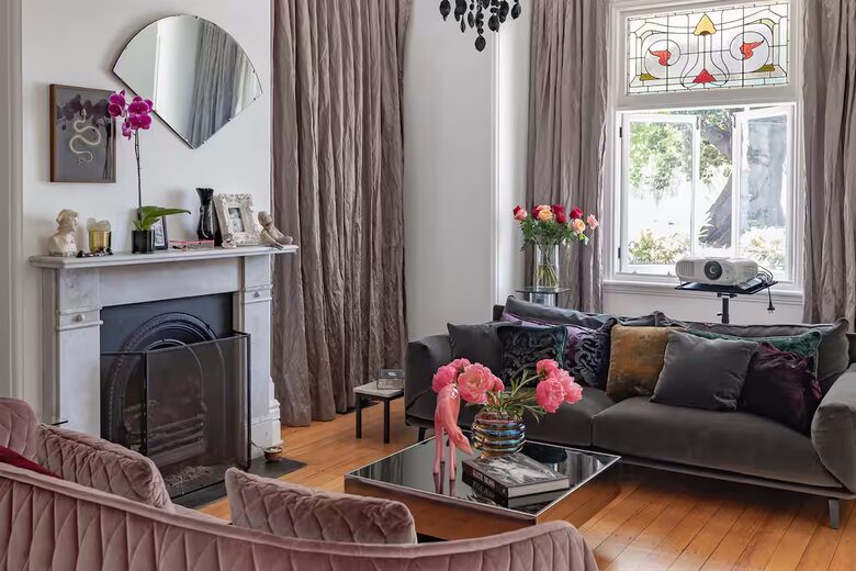 Five-Star Sanctuary Above the Bay - Sydney, Australia