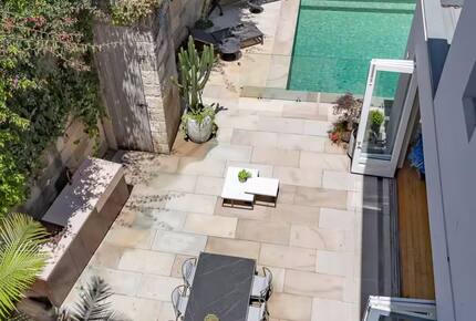 Five-Star Sanctuary Above the Bay - Sydney, Australia