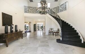 A Grand Retreat on 100 Rolling Acres - Moss Vale, Australia