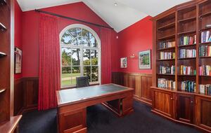 A Grand Retreat on 100 Rolling Acres - Moss Vale, Australia