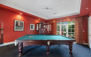 A Grand Retreat on 100 Rolling Acres - Moss Vale, Australia