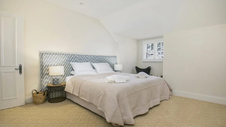 A Grand Retreat on 100 Rolling Acres - Moss Vale, Australia