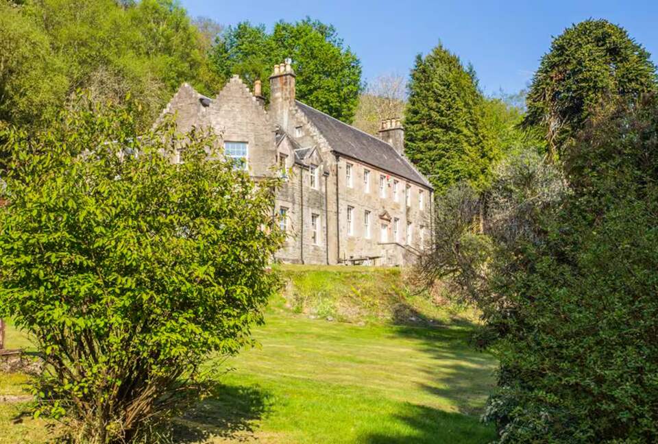 Elegant Countryside Estate with Rare Architectural Heritage - Dunoon, United Kingdom