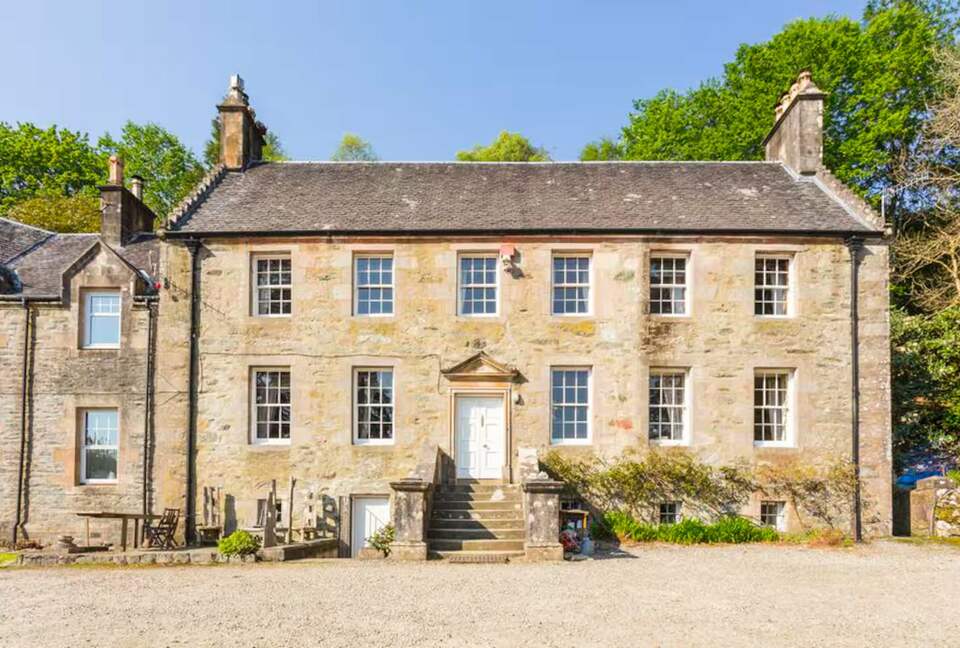 Elegant Countryside Estate with Rare Architectural Heritage - Dunoon, United Kingdom