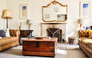 Elegant Countryside Estate with Rare Architectural Heritage - Dunoon, United Kingdom