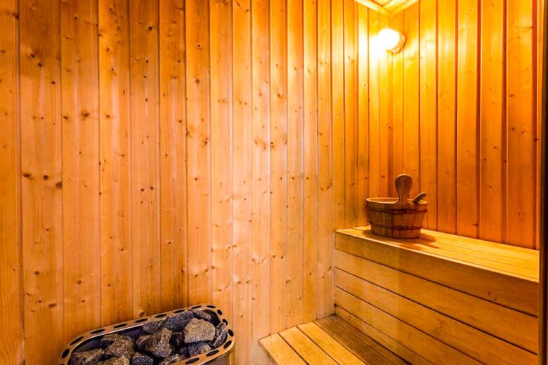 Elegant Countryside Estate with Rare Architectural Heritage - Dunoon, United Kingdom