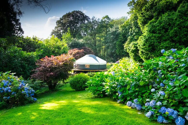 Elegant Countryside Estate with Rare Architectural Heritage - Dunoon, United Kingdom