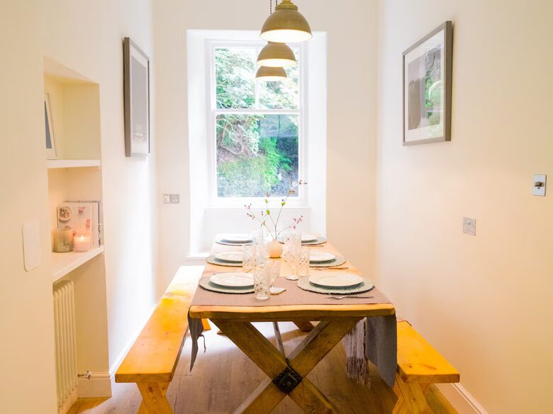 Elegant Countryside Estate with Rare Architectural Heritage - Dunoon, United Kingdom