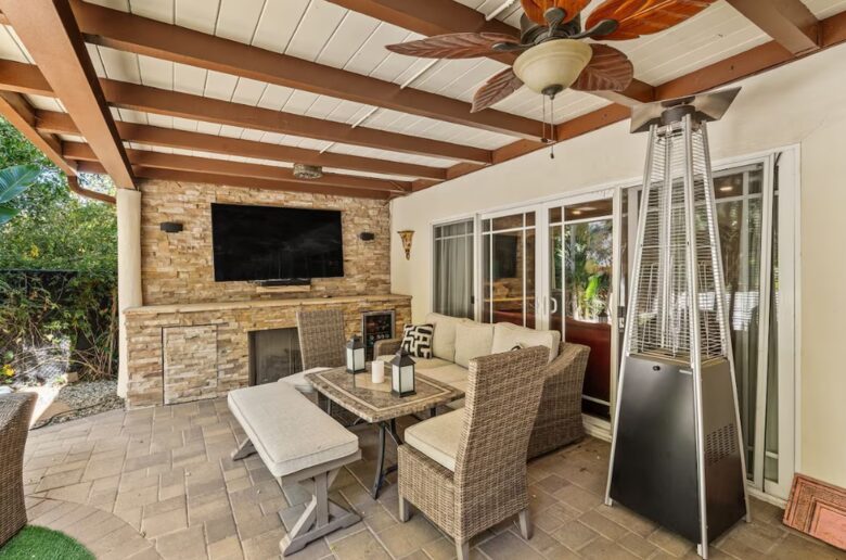 Resort Like Property in Los Angeles - Woodland Hills, California