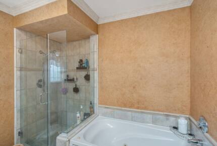 Resort Like Property in Los Angeles - Woodland Hills, California