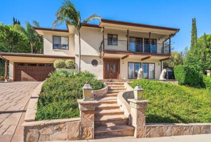 Resort Like Property in Los Angeles - Woodland Hills, California