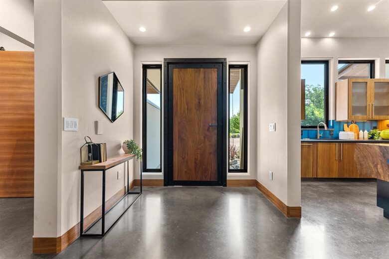 Graceful Living on Over Three Acres in Idaho Wine Country - Nampa, Idaho