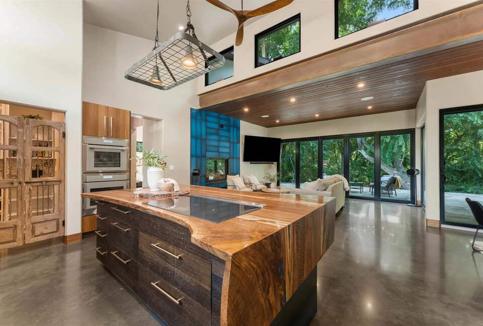 Graceful Living on Over Three Acres in Idaho Wine Country - Nampa, Idaho