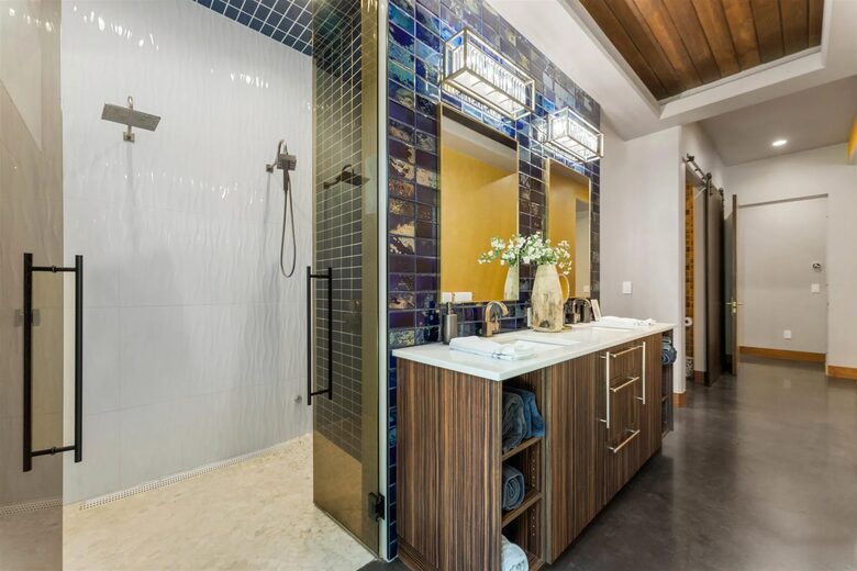 Graceful Living on Over Three Acres in Idaho Wine Country - Nampa, Idaho