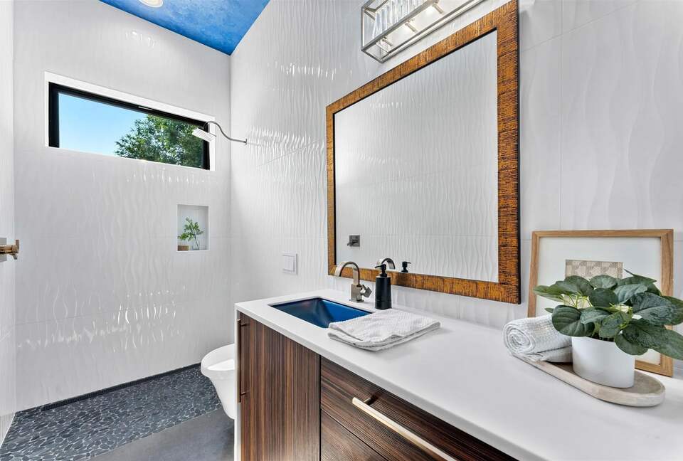 Graceful Living on Over Three Acres in Idaho Wine Country - Nampa, Idaho