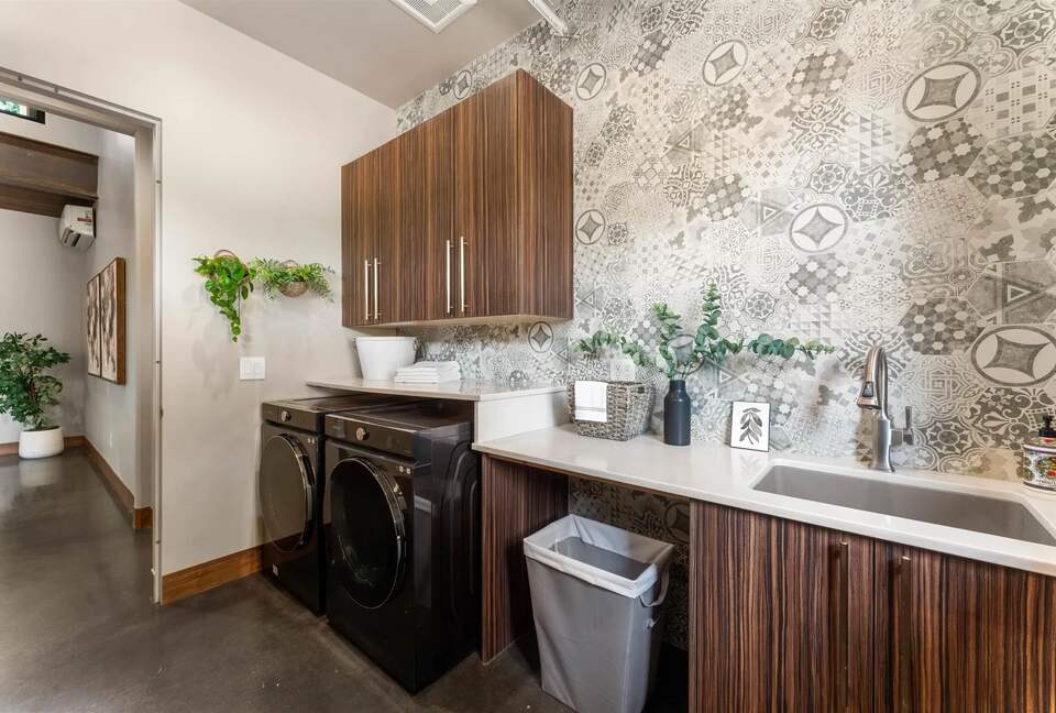 Graceful Living on Over Three Acres in Idaho Wine Country - Nampa, Idaho