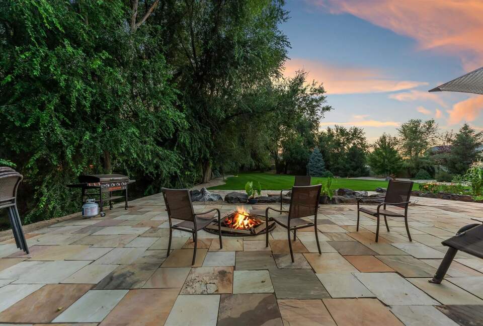 Graceful Living on Over Three Acres in Idaho Wine Country - Nampa, Idaho