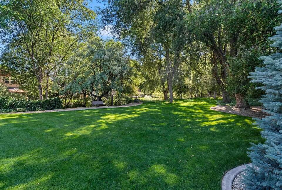 Graceful Living on Over Three Acres in Idaho Wine Country - Nampa, Idaho