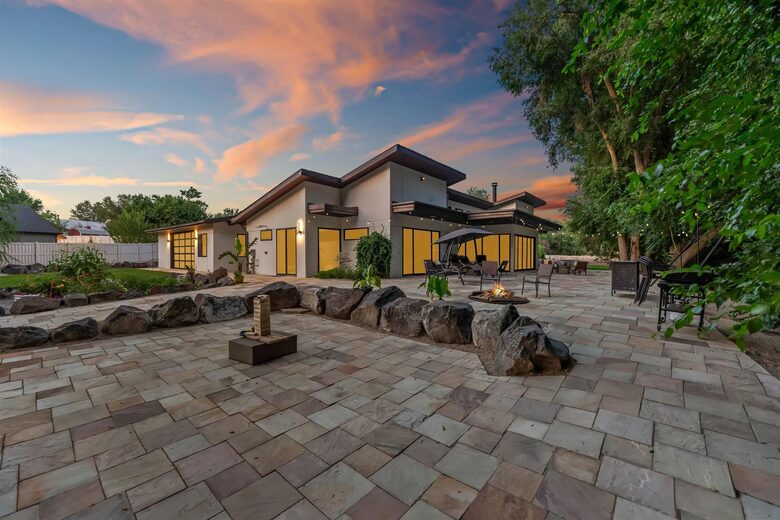 Graceful Living on Over Three Acres in Idaho Wine Country - Nampa, Idaho