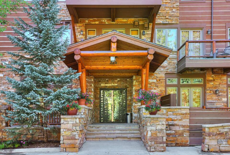Refined Alpine Escape at The Timbers - Keystone, Colorado