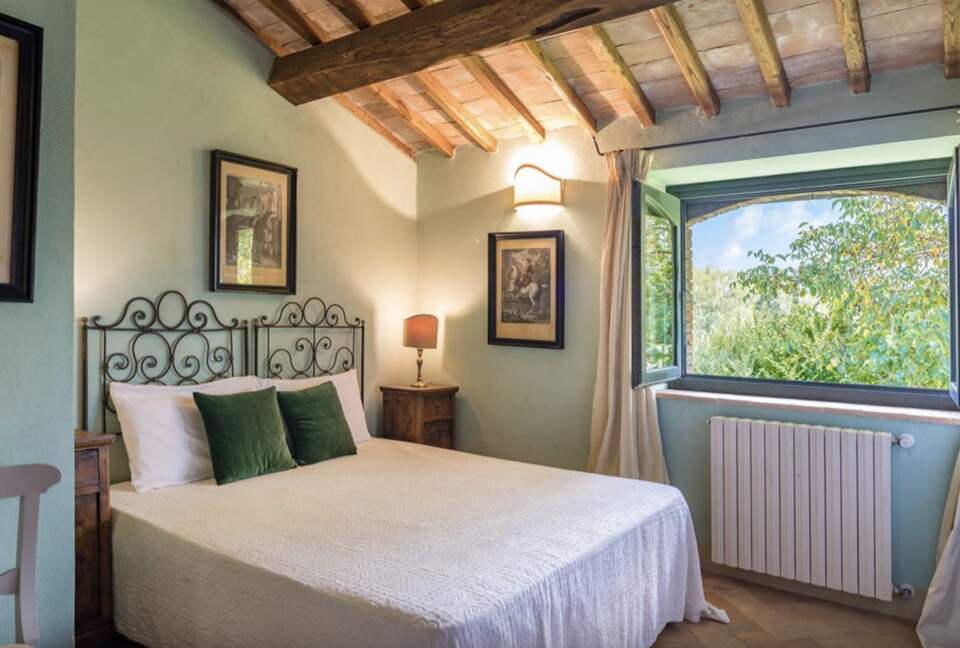 A Timeless Umbrian Estate with Private Pool & Countryside Views - Castel Giorgio, Italy