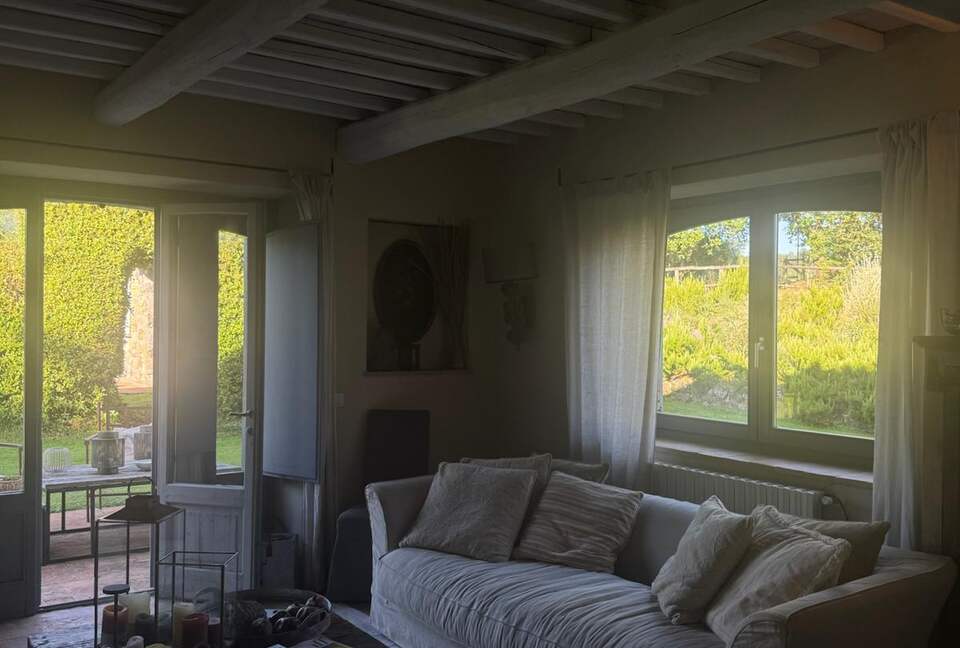 A Timeless Umbrian Estate with Private Pool & Countryside Views - Castel Giorgio, Italy