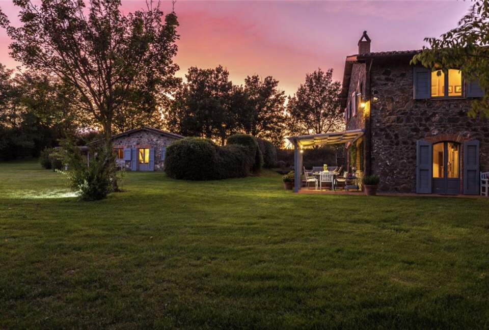A Timeless Umbrian Estate with Private Pool & Countryside Views - Castel Giorgio, Italy