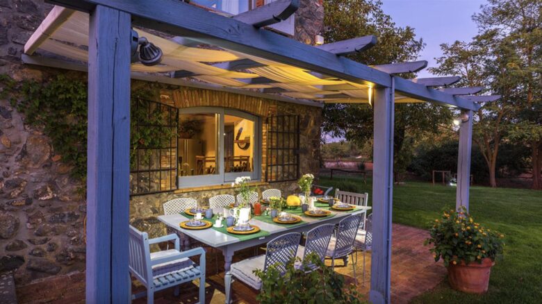 A Timeless Umbrian Estate with Private Pool & Countryside Views - Castel Giorgio, Italy