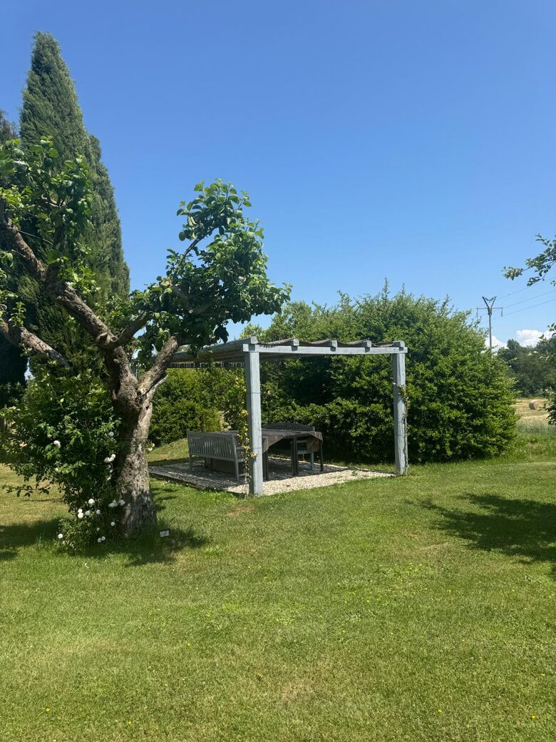 A Timeless Umbrian Estate with Private Pool & Countryside Views - Castel Giorgio, Italy