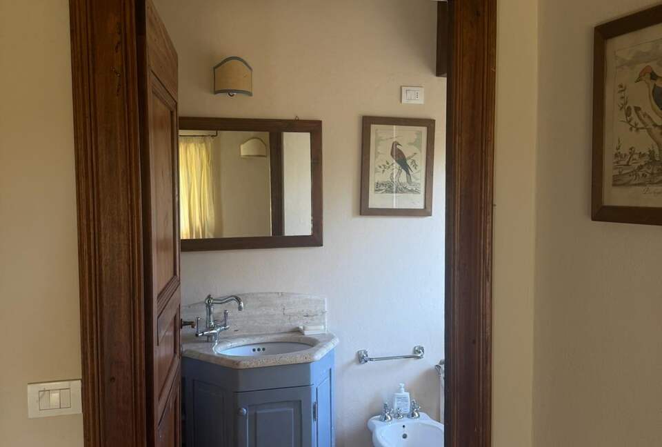 A Timeless Umbrian Estate with Private Pool & Countryside Views - Castel Giorgio, Italy