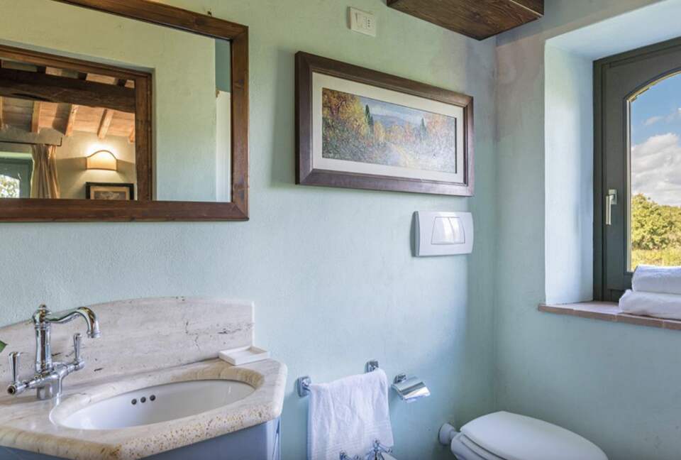 A Timeless Umbrian Estate with Private Pool & Countryside Views - Castel Giorgio, Italy