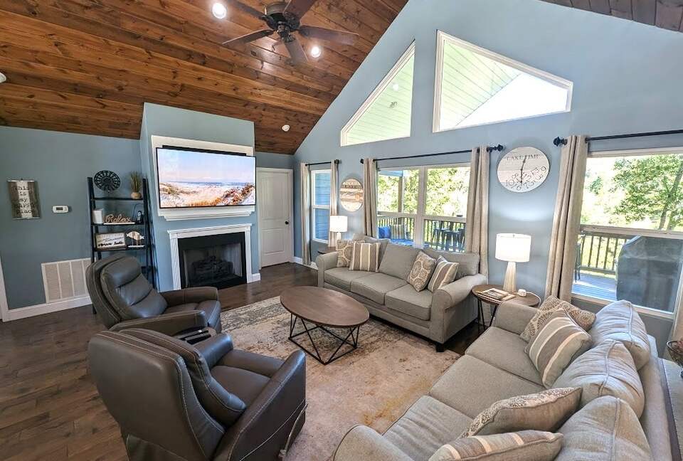 Mountainview Lakeside Escape - LaFollette, Tennessee