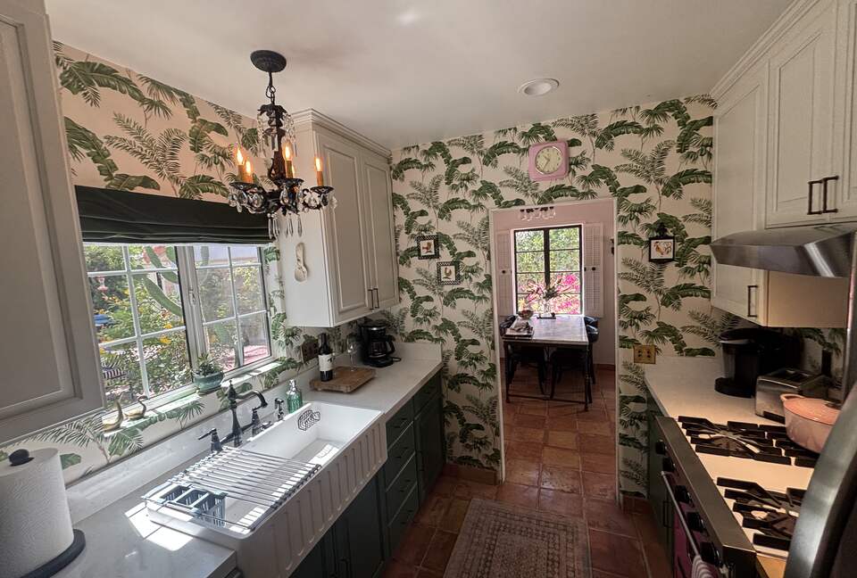 A Charming 1930s Spanish Hideaway near downtown Palm Springs - Palm Springs, California