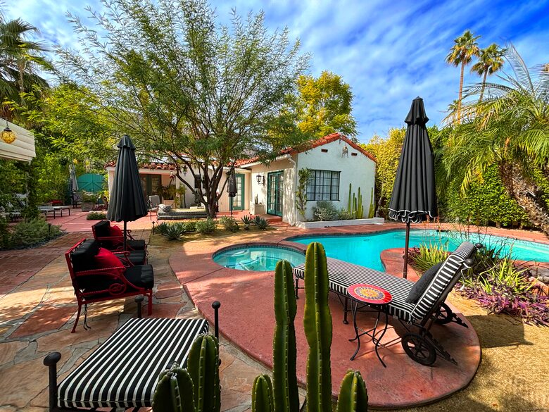 A Charming 1930s Spanish Hideaway near downtown Palm Springs - Palm Springs, California