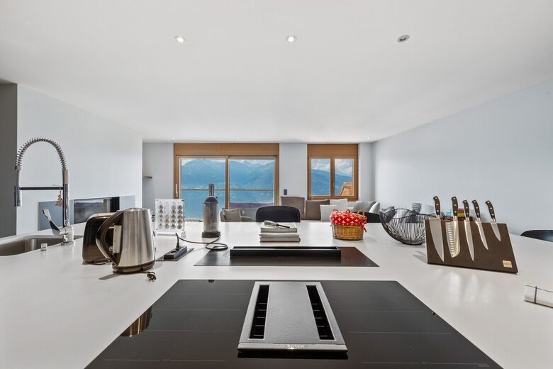 Elegant Three-Bedroom Residence in Crans-Montana - Crans-Montana, Switzerland