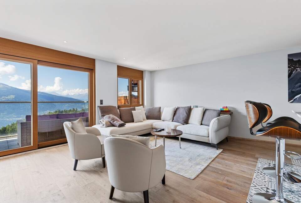 Elegant Three-Bedroom Residence in Crans-Montana - Crans-Montana, Switzerland