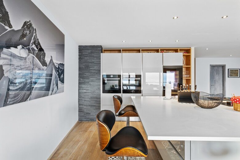 Elegant Three-Bedroom Residence in Crans-Montana - Crans-Montana, Switzerland