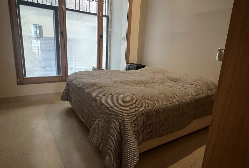 Second bedroom with king size bed and en-suite bathroom