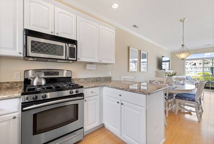 Modern Coastal Retreat with Rooftop Views - New Buffalo, Michigan