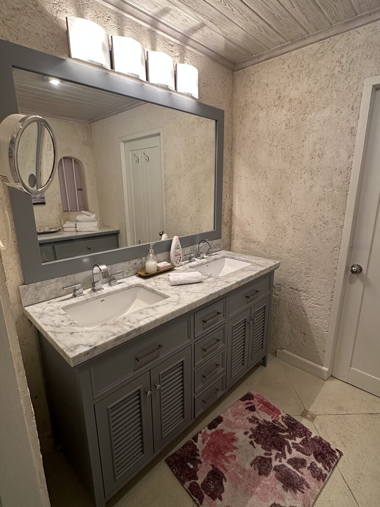 Bon Vivant Villa - St. James, Barbados