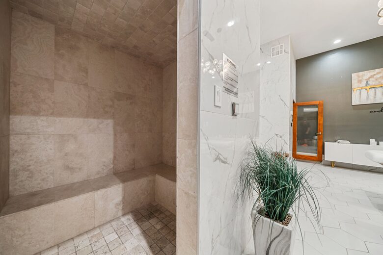 The Kingdom at Reunion - Kissimmee, Florida