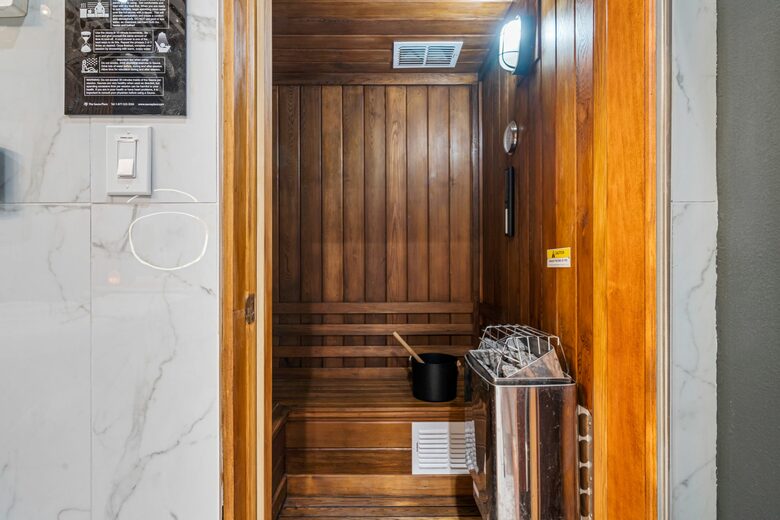 The Kingdom at Reunion - Kissimmee, Florida