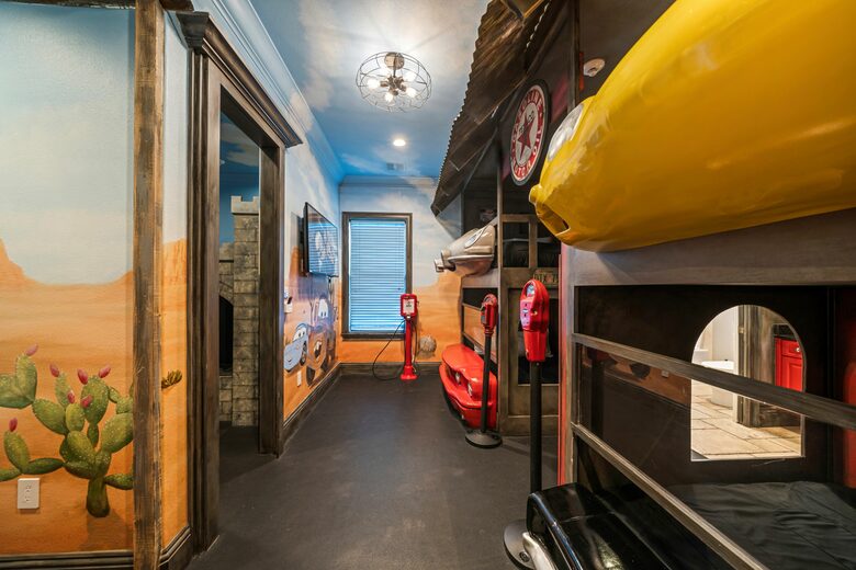 The Kingdom at Reunion - Kissimmee, Florida