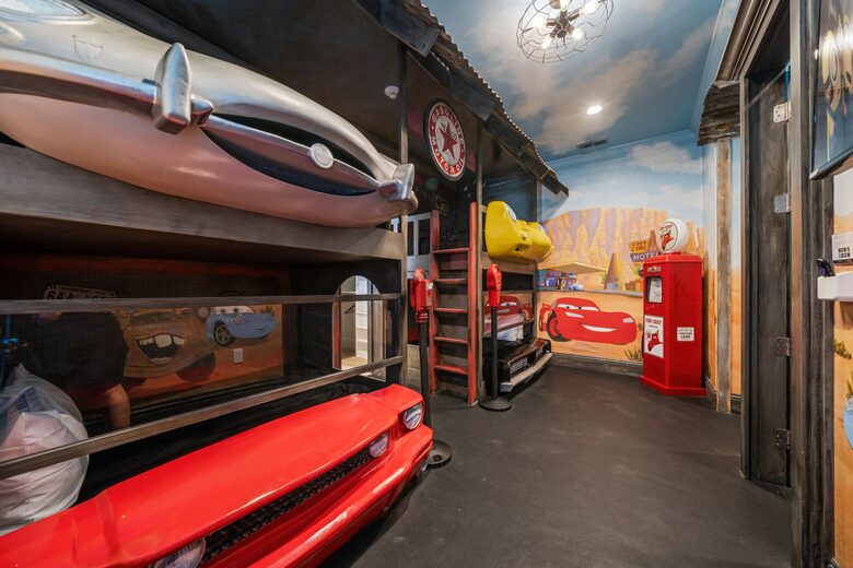 The Kingdom at Reunion - Kissimmee, Florida